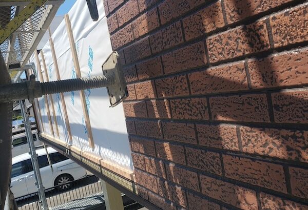 静岡県富士市【外壁塗装工事】バルコニー側外壁　サイディングの張り替え工事　新規水切り取り付け〜サイディング張り