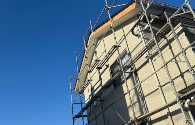 静岡県富士市【外壁塗装工事】破風板の板金巻き工事　合板下地張り