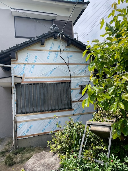静岡県沼津市　外壁塗装・外壁カバー工事　新規金属サイディング張り