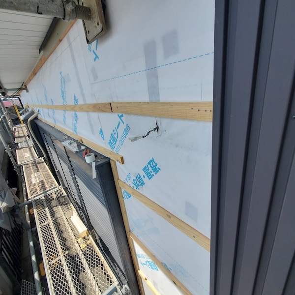 静岡県富士市　外壁カバー工事　カバー工法とは？張り替えとの比較について