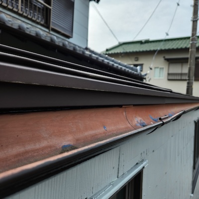 雨樋工事はいつすればいい？症状別に必要な工事やタイミングを解説