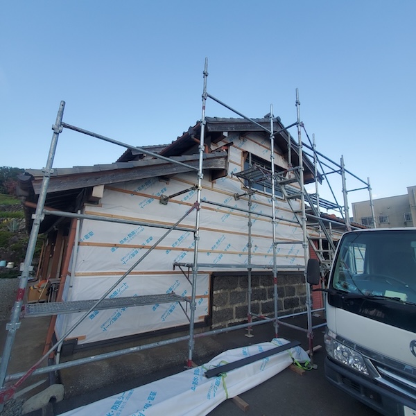 静岡県富士宮市杉田｜錆びにくく耐久性の高いガルバリウム鋼板