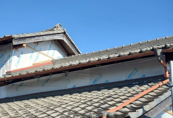 二階外壁に防水紙と胴縁を取り付けました｜静岡県富士宮市杉田