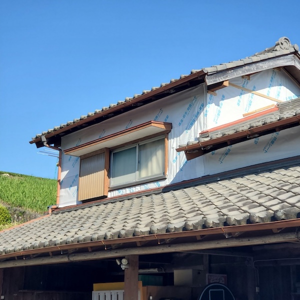 二階外壁に防水紙と胴縁を取り付けました｜静岡県富士宮市杉田