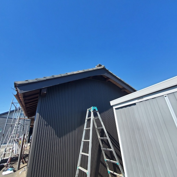 破風板の板金巻き 仕上げ〜施工後をレポート｜静岡県富士宮市杉田