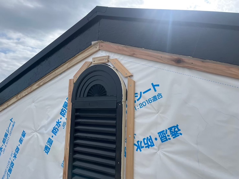 妻換気まわりの外壁の納まりをレポートします！｜静岡県御殿場市荻原