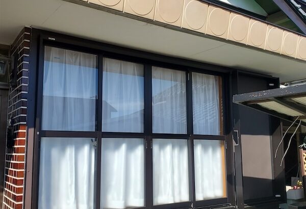 静岡県榊原郡吉田町｜雨戸付き引き違い窓の交換工事②をレポート！