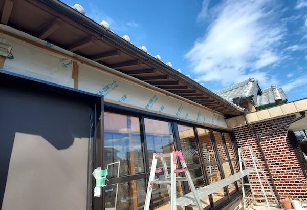 静岡県榛原郡吉田町｜サッシ・雨戸枠を取り付けました！