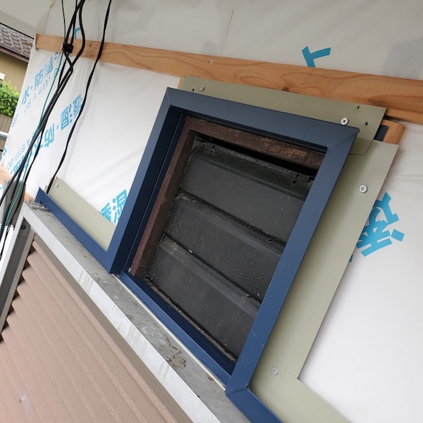 外壁リフォームの豆知識！見た目をスッキリさせる見切り材とは？