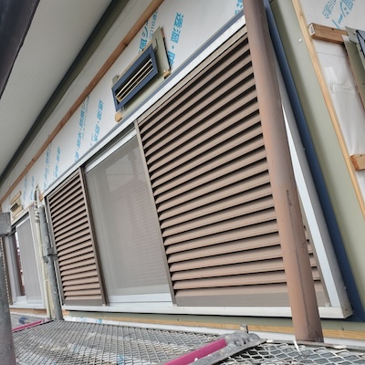 外壁リフォームの豆知識！見た目をスッキリさせる見切り材とは？