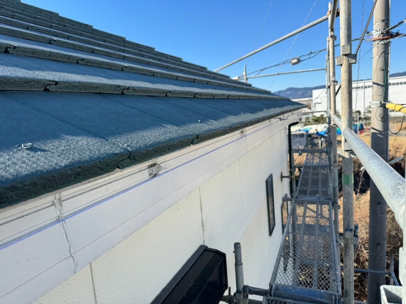 静岡県静岡市清水区｜軒樋の控え金具は水勾配をとって設置します！