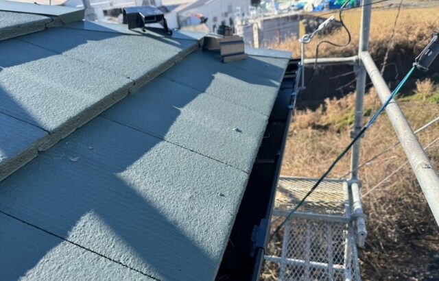 吊り金具設置後、軒樋の取り付け。軒樋形状の種類について|静岡県静岡市清水区