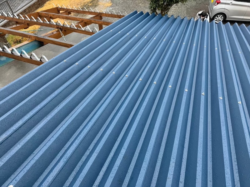 傷んだ屋根を葺き替え 解体から屋根本体張りまでをレポート|静岡県富士市