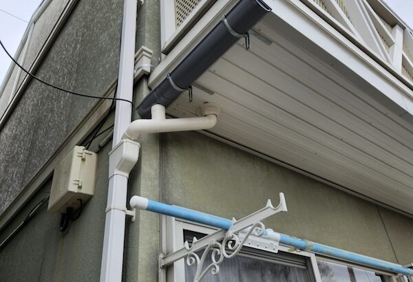 雨樋の取り付けと排水の最終確認をレポート｜静岡県富士宮市