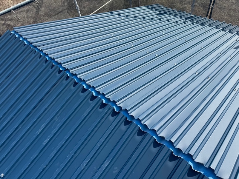 静岡県富士市|屋根の棟板金を設置しました