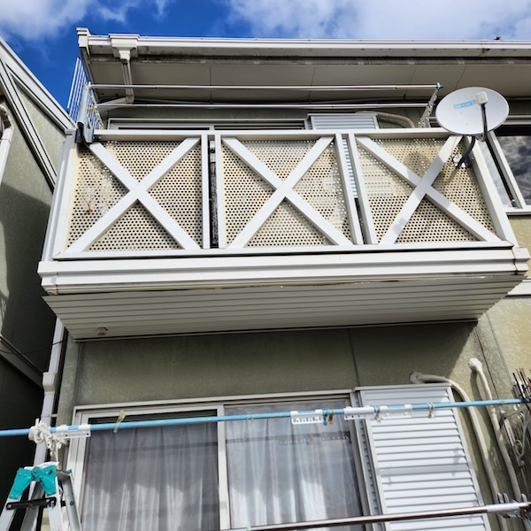 ベランダ下の板金工事を実施!|静岡県富士宮市