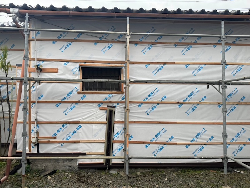 通気構法にするため胴縁を取り付けました|静岡県富士宮市