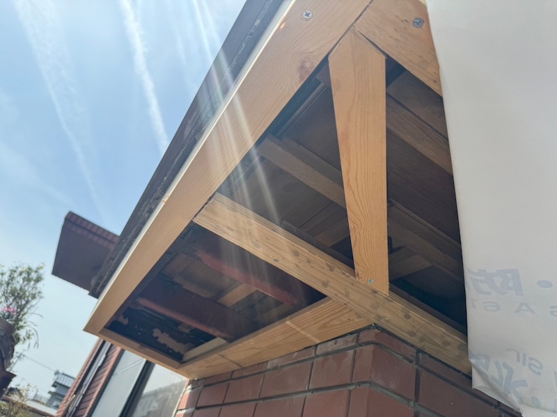 静岡県富士市｜出窓底部の解体箇所 木下地組みを行いました！