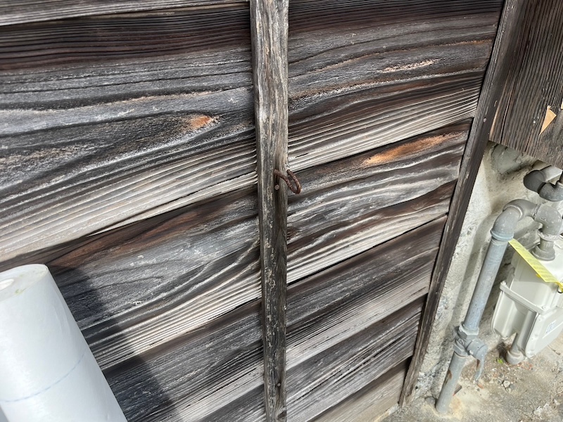 静岡県富士宮市｜下見板の外壁をカバー工法でリフォーム！防水紙を張りました！