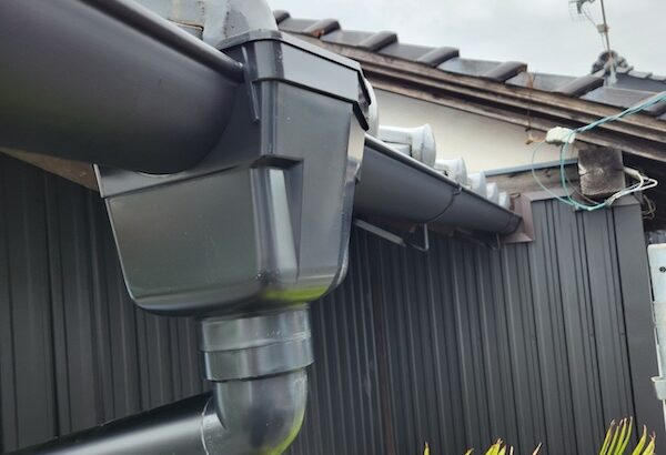 雨樋交換工事 雨樋本体の設置と交換後をレポート！｜静岡県富士宮市