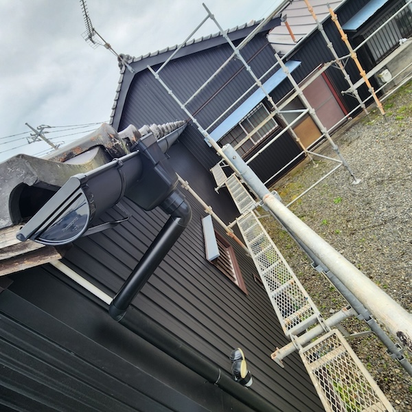 雨樋交換工事 雨樋本体の設置と交換後をレポート！｜静岡県富士宮市