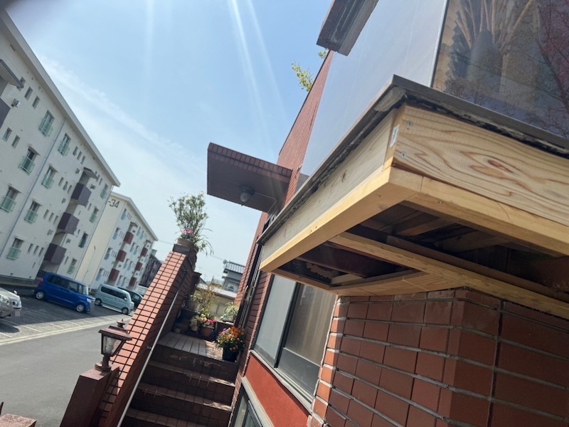 水の浸透を防ぐ防水紙を張りました|静岡県富士市