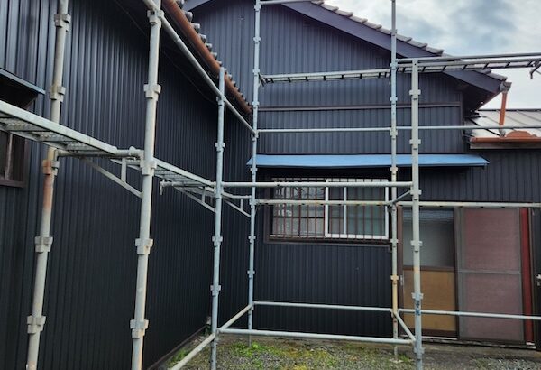 破風板の板金巻きでメンテナンスの負担を減らせます！｜静岡県富士宮市