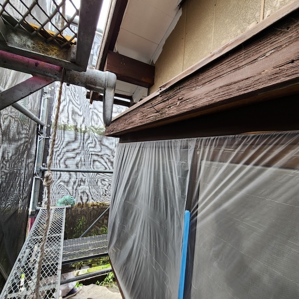 静岡県焼津市｜出窓の木部修繕 板金工事を実施！