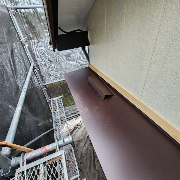 静岡県焼津市|出窓庇 ルーフィングの敷設と板金を張り付け