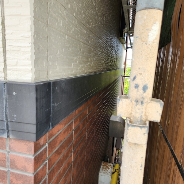 幕板の板金巻き工事 合板下地を取り付け|静岡県静岡市清水区