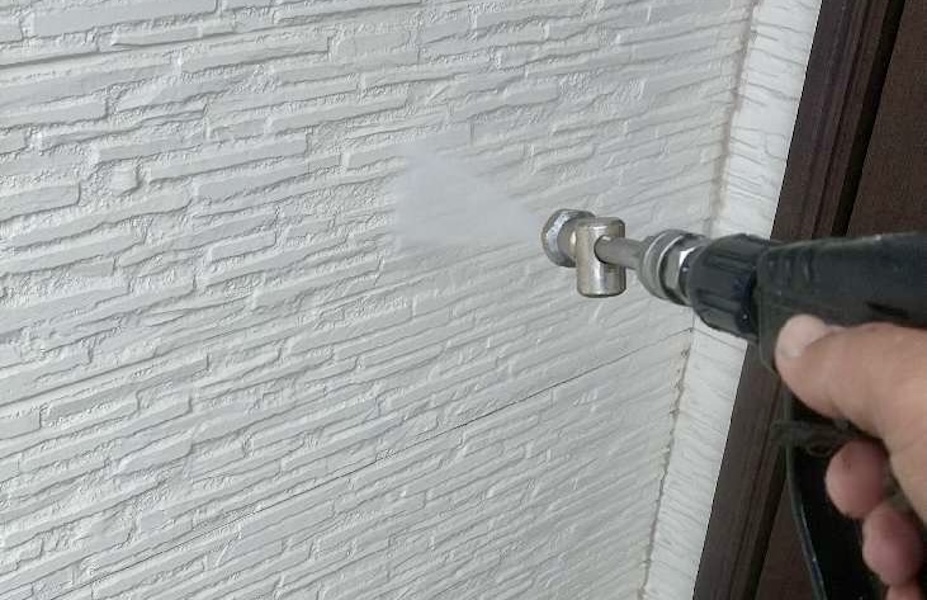 外壁塗装における下地処理の重要性と役割、下地処理の具体的な工程について解説！