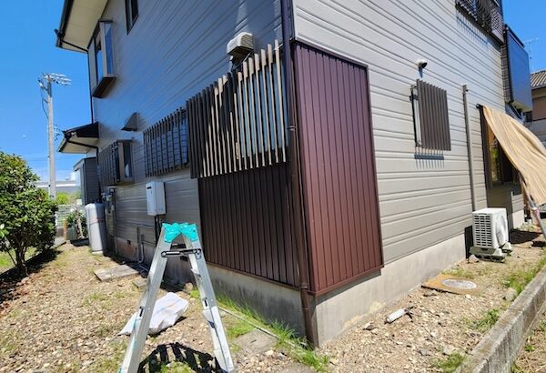 静岡県榛原郡吉田町 雨漏り修理 外壁部分張り替え工事「水が入っていたことがわかり、すぐに修理してくれました。ありがとうございます」