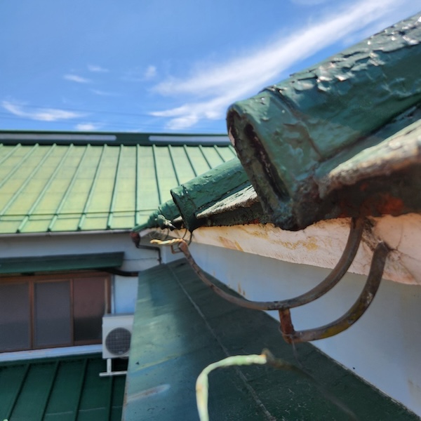 雨樋は部分補修が可能です！不具合を残すリスクについて｜静岡県御殿場市