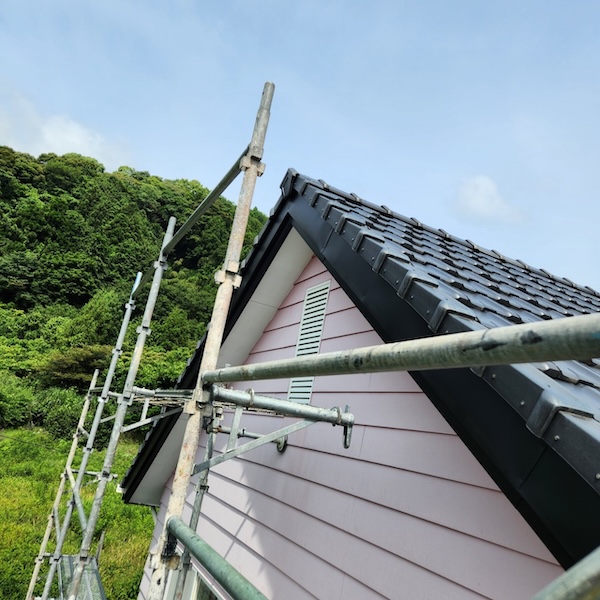大屋根・下屋の破風板板金巻き工事のご依頼!|静岡県静岡市