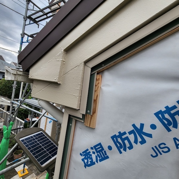 外壁カバー工事 継ぎ目処理 見切り材取り付け作業をレポート｜静岡県御殿場市東田中