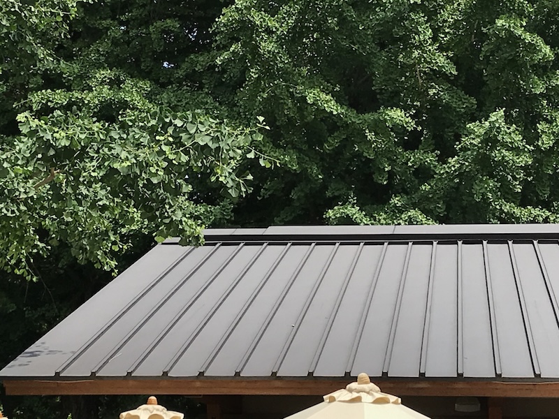 トタン屋根を長持ちさせるメンテナンス方法を解説