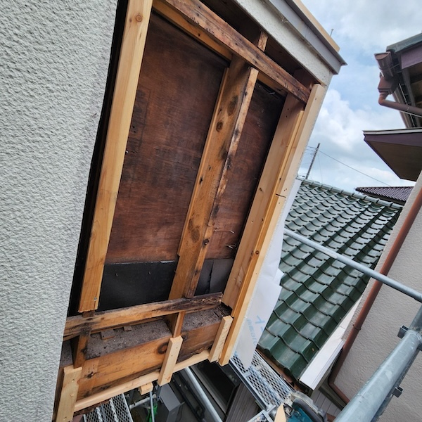 静岡県富士宮市|外壁部分解体〜雨漏り箇所補修〜防水紙張り付け